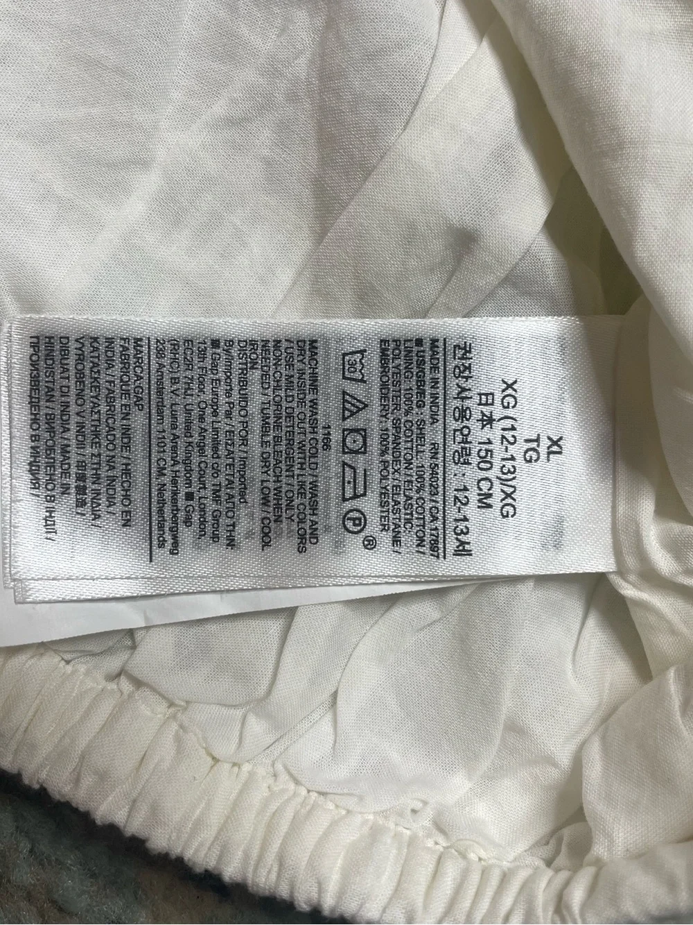 NWT Gap Kids white eyelet long sleeve Cropped Puff-Sleeve Shirt